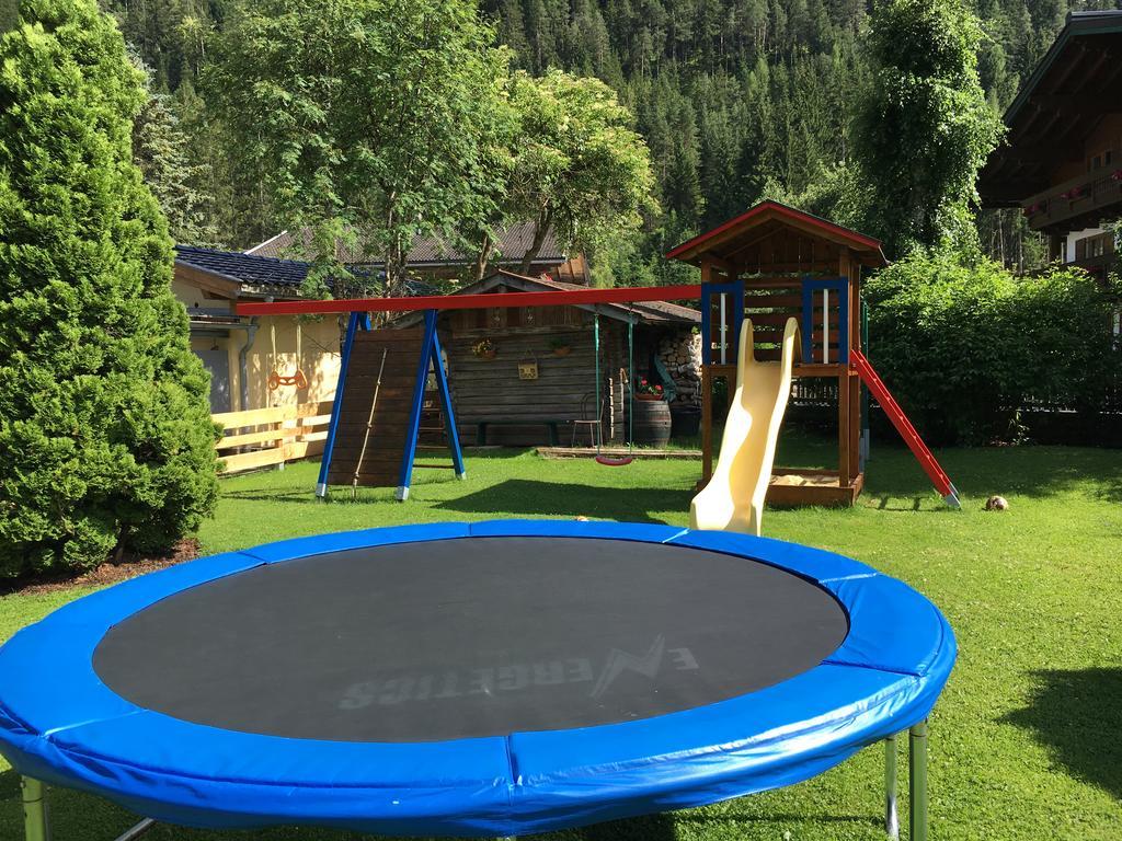 Aparthotel Kristall Altenmarkt im Pongau Bagian luar foto