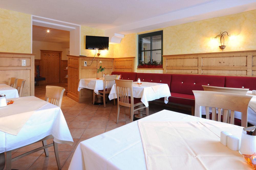 Aparthotel Kristall Altenmarkt im Pongau Bagian luar foto