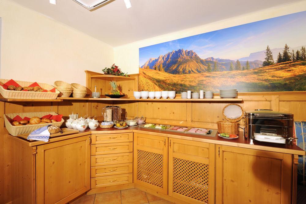 Aparthotel Kristall Altenmarkt im Pongau Bagian luar foto