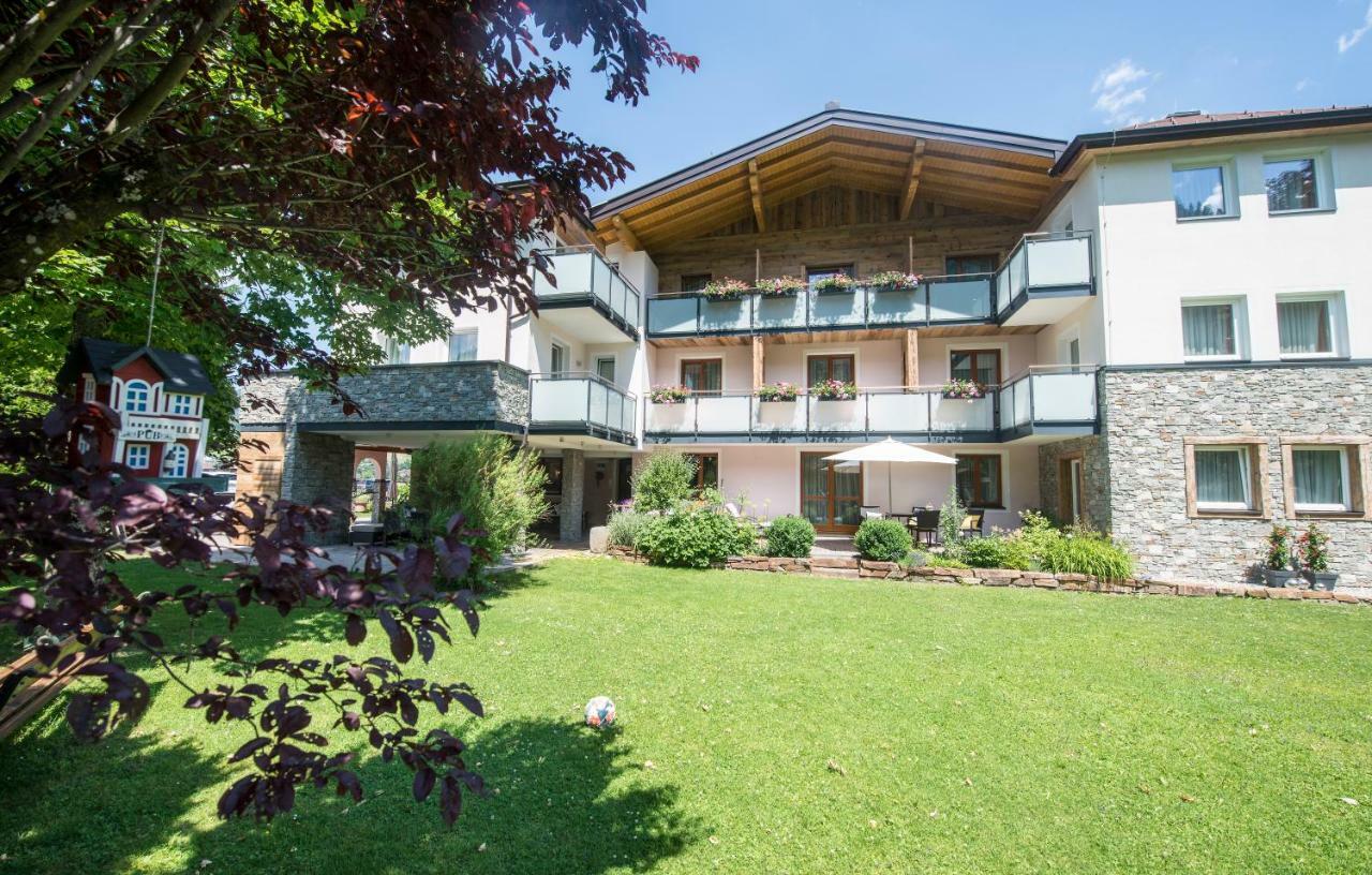 Aparthotel Kristall Altenmarkt im Pongau Bagian luar foto