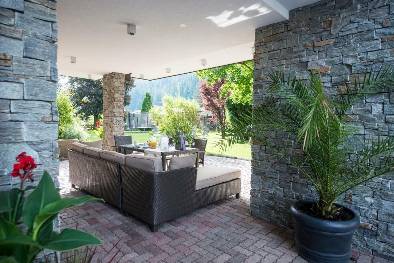 Aparthotel Kristall Altenmarkt im Pongau Bagian luar foto