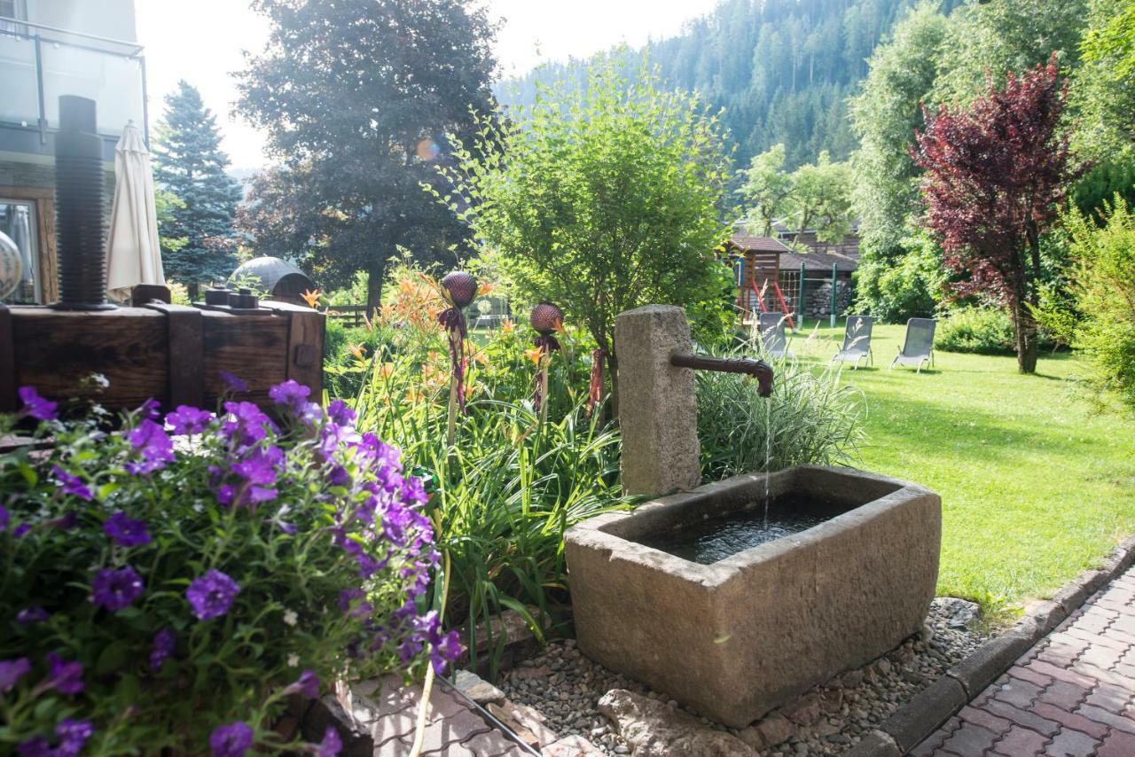 Aparthotel Kristall Altenmarkt im Pongau Bagian luar foto